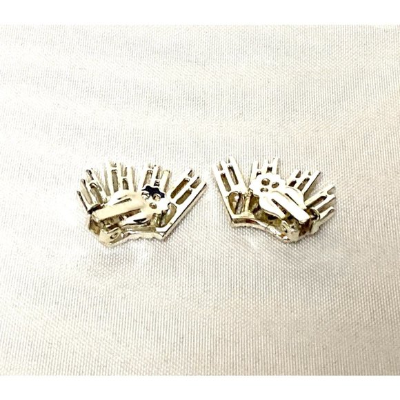 Silver Tone Winged/Spiked Clip-on Earrings Womens Fashion Jewelry - Picture 4 of 4